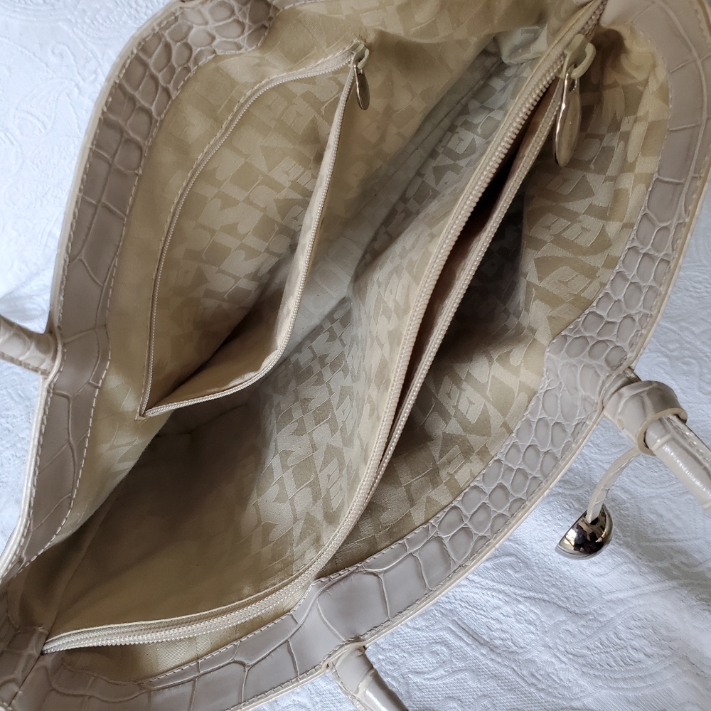 Furla Light Taupe/ Ecru Leather Croc Embossed Sholder Bag /Tote Bag with Dustbag - Picture 3 of 15
